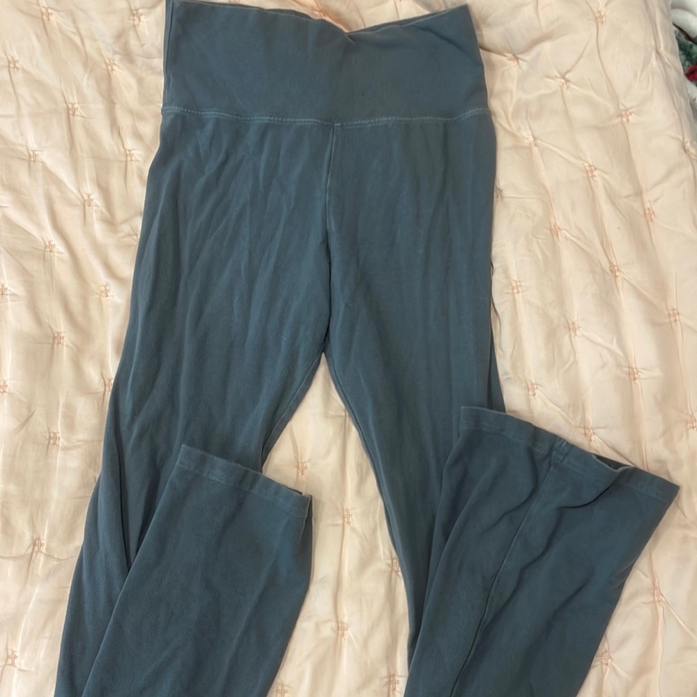 Brandy Melville Flare Leggings